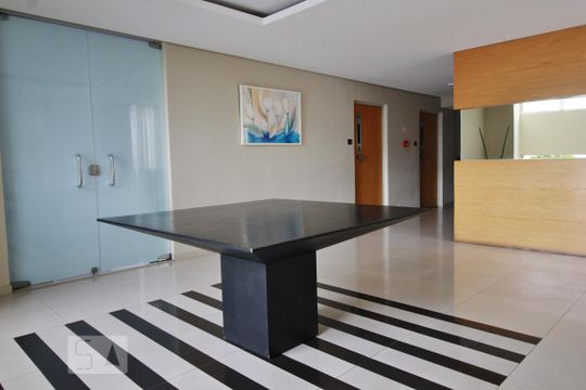 Hall de entrada de apartamento para alugar com 1 quarto, 40m² em Vila Tramontano, São Paulo