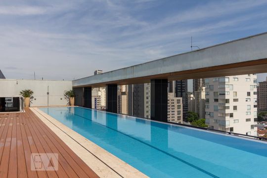 Piscina de apartamento para alugar com 1 quarto, 61m² em Vila Olímpia, São Paulo
