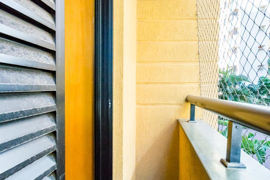 Varanda de apartamento para alugar com 4 quartos, 110m² em Vila Brandina, Campinas