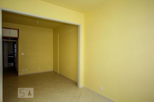 Sala de apartamento à venda com 1 quarto, 45m² em Copacabana, Rio de Janeiro