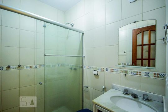 Banheiro de apartamento à venda com 1 quarto, 45m² em Copacabana, Rio de Janeiro