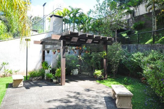 Jardim de apartamento para alugar com 2 quartos, 106m² em Vila Andrade, São Paulo