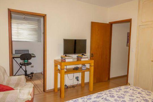 Quarto 1 de casa à venda com 3 quartos, 400m² em Chácara Inglesa, São Paulo