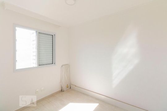 Quarto 2 de apartamento para alugar com 2 quartos, 45m² em Quinta da Paineira, São Paulo
