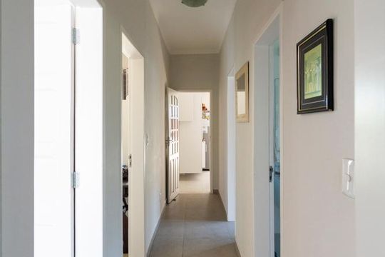 Corredor de casa para alugar com 4 quartos, 200m² em Planalto Paulista, São Paulo