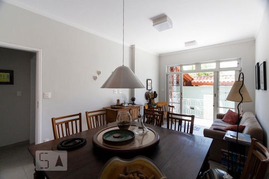 Sala de casa à venda com 4 quartos, 200m² em Planalto Paulista, São Paulo