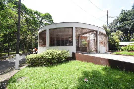 Casa à venda com 3 quartos, 380m² em Butantã, São Paulo