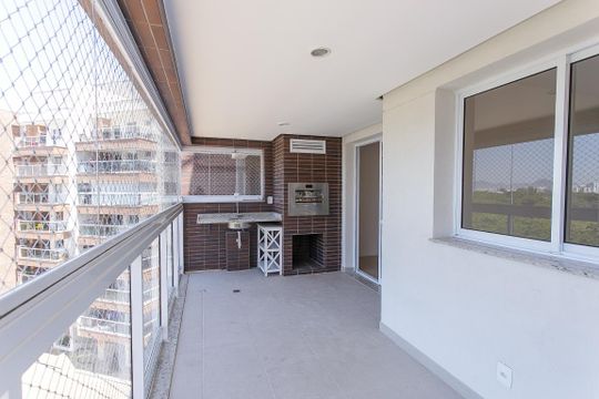 Varanda de apartamento à venda com 3 quartos, 100m² em Barra da Tijuca, Rio de Janeiro