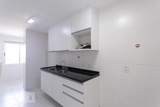 Cozinha de apartamento à venda com 3 quartos, 100m² em Barra da Tijuca, Rio de Janeiro