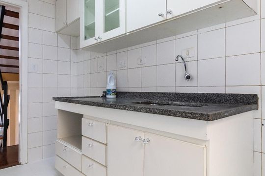 Cozinha de casa de condomínio à venda com 2 quartos, 160m² em Jardim Consórcio, São Paulo