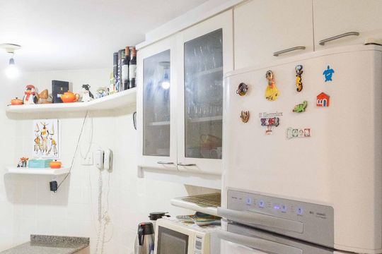 Cozinha de apartamento à venda com 2 quartos, 90m² em Barra da Tijuca, Rio de Janeiro
