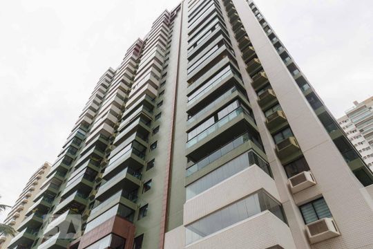 Fachada de apartamento à venda com 2 quartos, 90m² em Barra da Tijuca, Rio de Janeiro