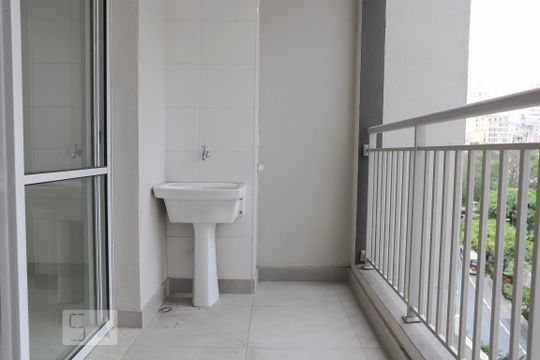 Varanda de kitnet/studio para alugar com 1 quarto, 44m² em Bela Vista, São Paulo