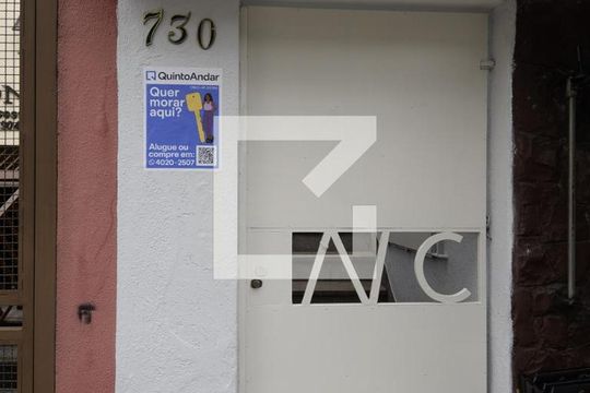 Fachada de casa para alugar com 3 quartos, 220m² em Vila Mariana, São Paulo