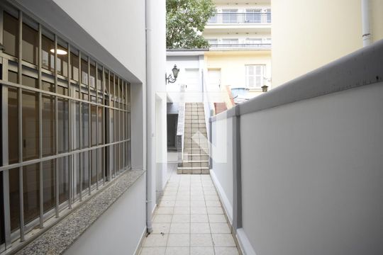 Corredor de casa para alugar com 3 quartos, 220m² em Vila Mariana, São Paulo