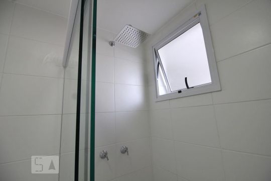 Chuveiro de apartamento para alugar com 2 quartos, 59m² em Jardim Parque Morumbi, São Paulo