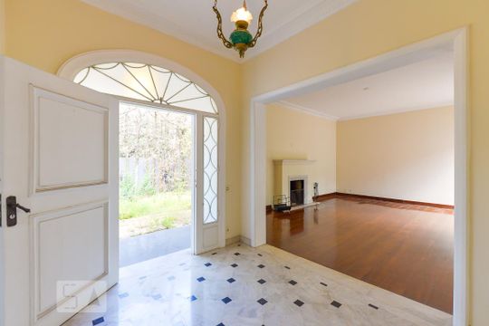 Casa à venda com 3 quartos, 350m² em Vila Madalena, São Paulo