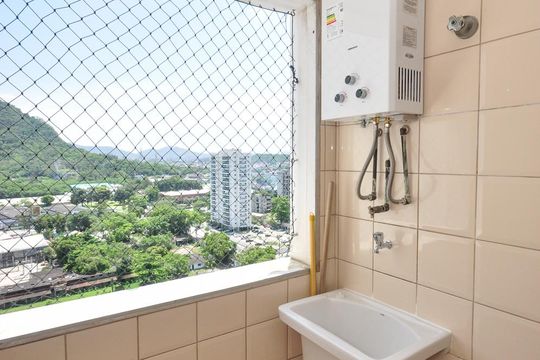 Cozinha e Área de Serviço de apartamento para alugar com 2 quartos, 50m² em Jacarepaguá, Rio de Janeiro