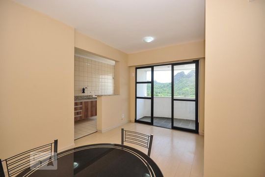 Apartamento para alugar com 2 quartos, 50m² em Jacarepaguá, Rio de Janeiro