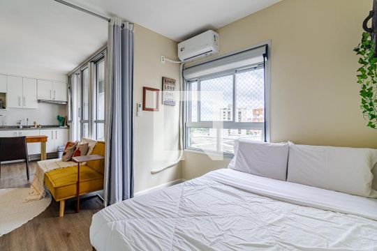 Studio de kitnet/studio para alugar com 1 quarto, 36m² em Sumarezinho, São Paulo