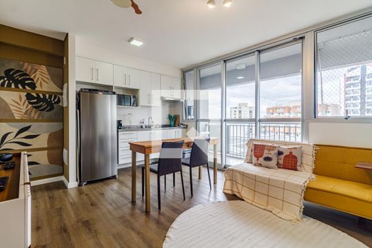 Studio de kitnet/studio para alugar com 1 quarto, 36m² em Sumarezinho, São Paulo