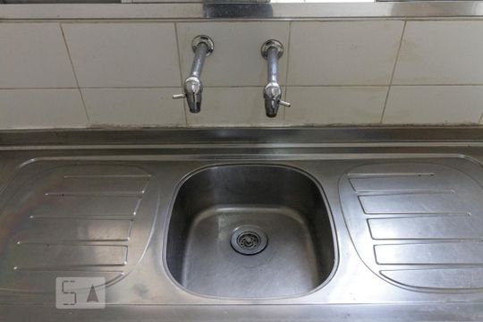 Pia da Cozinha  de casa para alugar com 2 quartos, 120m² em Vila Moreira, São Paulo