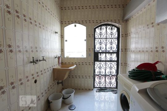 Area de serviço de casa à venda com 4 quartos, 330m² em Morumbi, São Paulo