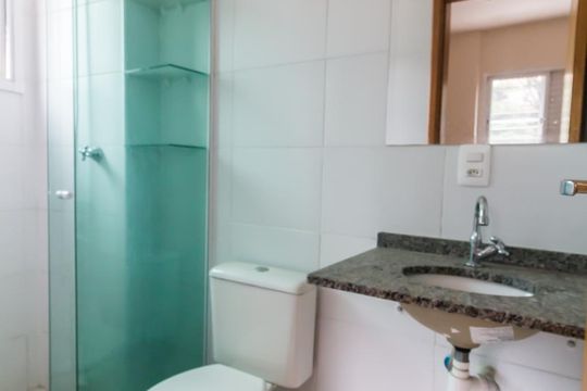 Banheiro da suíte de apartamento à venda com 3 quartos, 68m² em Vila Galvão, Guarulhos