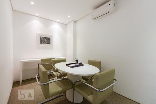 Sala de reunião de apartamento para alugar com 2 quartos, 89m² em Cerqueira César, São Paulo