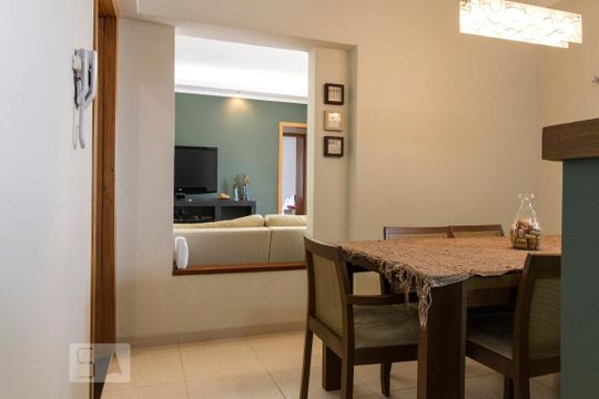 Sala de Jantar e Sala aos Fundos de apartamento para alugar com 2 quartos, 92m² em Vila Gomes Cardim, São Paulo