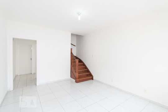 Sala de casa para alugar com 2 quartos, 86m² em Ipiranga, São Paulo