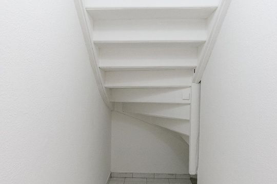 Escada  de casa para alugar com 2 quartos, 86m² em Ipiranga, São Paulo