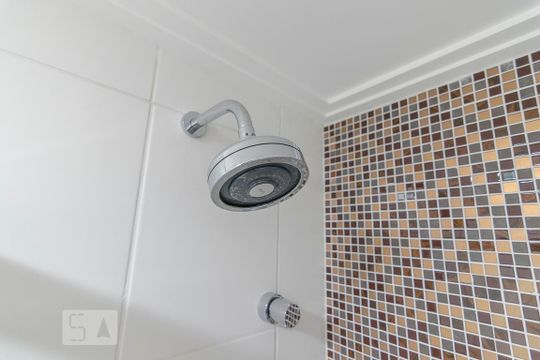 Ducha de apartamento para alugar com 2 quartos, 79m² em Campestre, Santo André