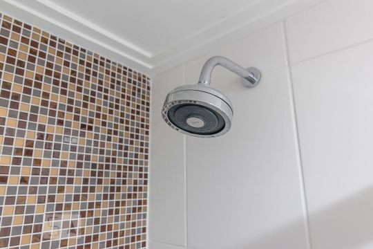 Ducha de apartamento para alugar com 2 quartos, 79m² em Campestre, Santo André