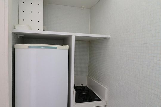 Cozinha. de kitnet/studio para alugar com 1 quarto, 30m² em Copacabana, Rio de Janeiro
