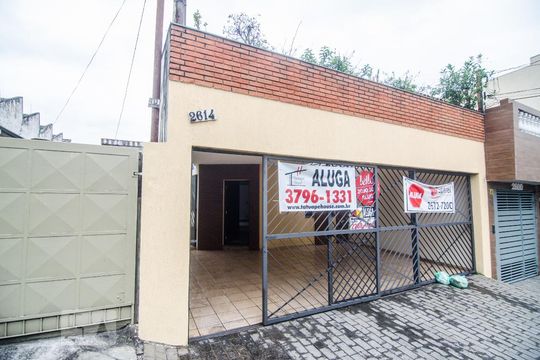 Fachada de casa à venda com 3 quartos, 320m² em Vila Gomes Cardim, São Paulo