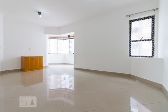 Apartamento para alugar com 3 quartos, 110m² em Alphaville Industrial, Barueri