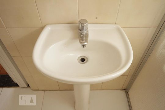 Banheiro da Suíte de apartamento para alugar com 1 quarto, 55m² em Bela Vista, São Paulo