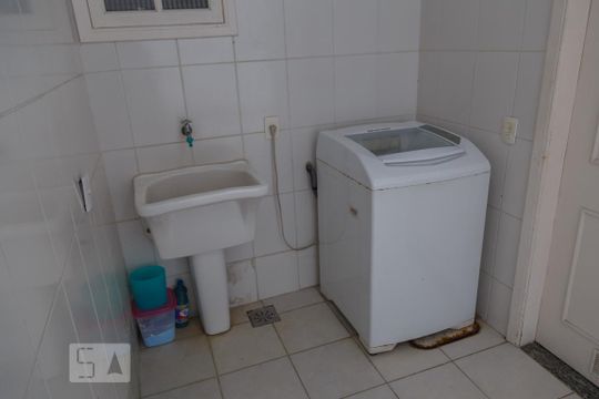 Área de serviço de casa à venda com 3 quartos, 180m² em Recreio dos Bandeirantes, Rio de Janeiro