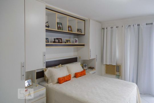 Suíte 1 de casa à venda com 3 quartos, 180m² em Recreio dos Bandeirantes, Rio de Janeiro