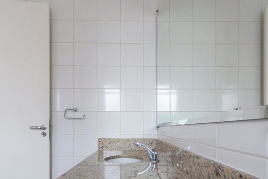 Suíte quarto 2 de apartamento para alugar com 2 quartos, 78m² em Vila Guarani (z Sul), São Paulo