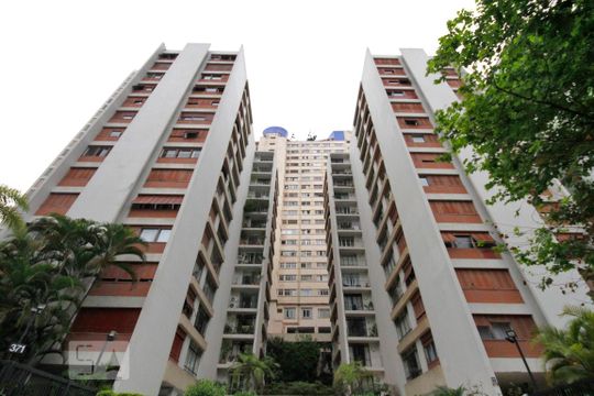 Fachada de apartamento à venda com 3 quartos, 150m² em Santa Cecília, São Paulo