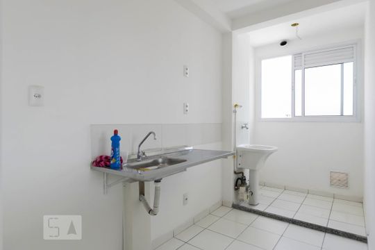 Cozinha de apartamento para alugar com 2 quartos, 47m² em Cidade Jardim, São Paulo