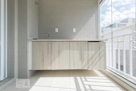 Varanda Gourmet (Armários) de apartamento para alugar com 1 quarto, 43m² em Liberdade, São Paulo