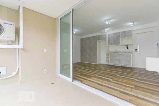 Varanda de kitnet/studio para alugar com 1 quarto, 34m² em Pinheiros, São Paulo