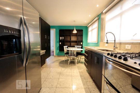Cozinha de apartamento para alugar com 4 quartos, 260m² em Paraíso do Morumbi, São Paulo