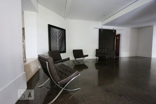 Hall de apartamento para alugar com 4 quartos, 260m² em Paraíso do Morumbi, São Paulo