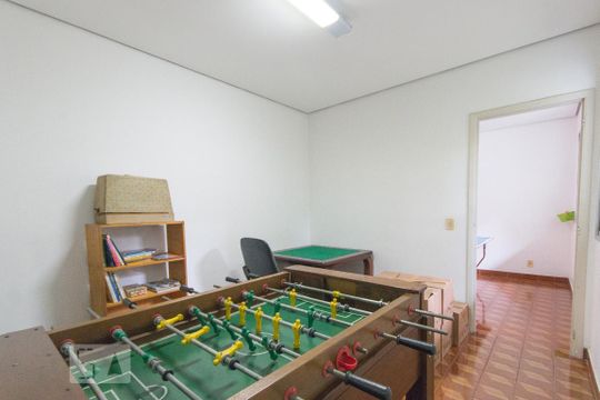 Sala de jogos  de apartamento para alugar com 2 quartos, 65m² em Aclimação, São Paulo