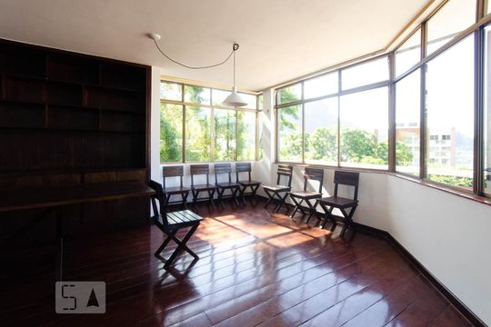 Casa à venda com 4 quartos, 312m² em Jardim Botânico, Rio de Janeiro