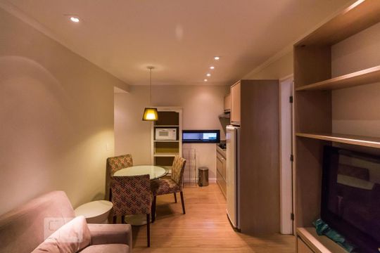 Sala de apartamento para alugar com 1 quarto, 35m² em Paraíso, São Paulo